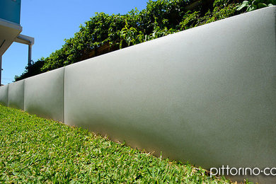 sculpted concrete retaining wall