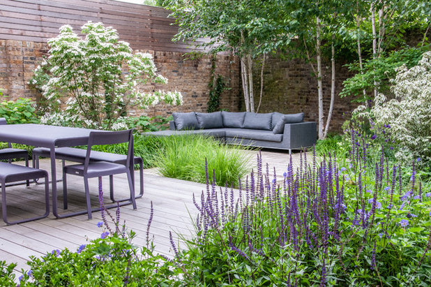 Garden Tour: A Large, Tricky Front Garden Becomes a Quiet Haven | Houzz UK