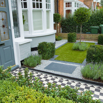 Small Garden in Kew, London