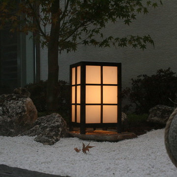 Small interior Zen garden