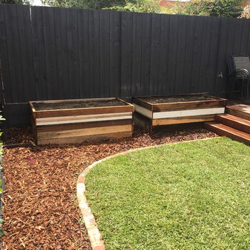 SMALL PET FRIENDLY GARDEN - COMPLETED In collaboration with Rebecca Naughtin