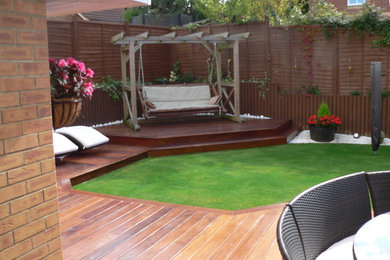 Design ideas for a contemporary garden in Surrey.