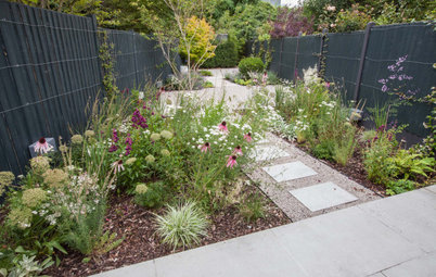 Backyard of the Week: Zigzag Paths and Modern Prairie-Style Beds