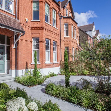 The white front garden