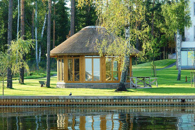 Photo of a classic garden in Surrey.