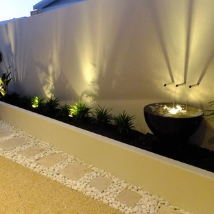 Tropical, modern small spaces
