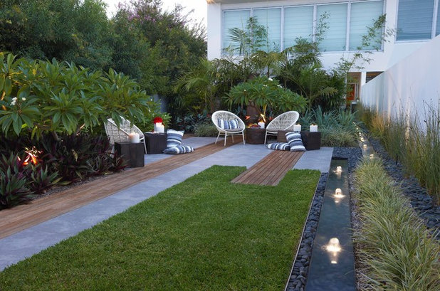 Contemporary Garden by Dean Herald-Rolling Stone Landscapes