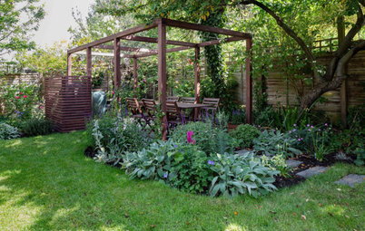 Garden Tour: A Leafy Family Space With Year-round Interest
