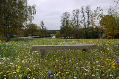 Inspiration for a contemporary garden in Wiltshire.