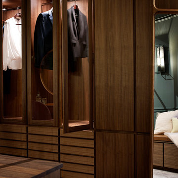 Walk in closet
