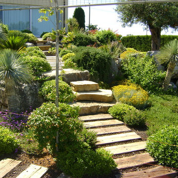 Foto terrazzamenti con piante mediterranee