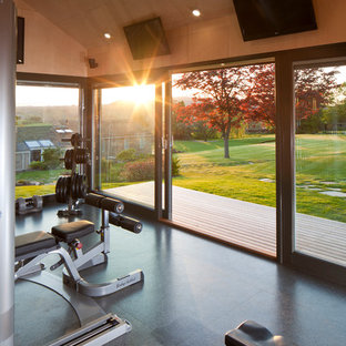 Esempio di una grande palestra multiuso design con pavimento con piastrelle in ceramica
