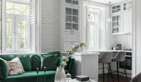 Houzz Tour: Inherited Home Gets a Bright New Life