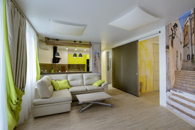 Example of a trendy living room design in Novosibirsk