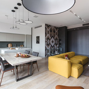 75+ Wohnzimmer mit Eckkamin und verputzter Kaminumrandung Ideen