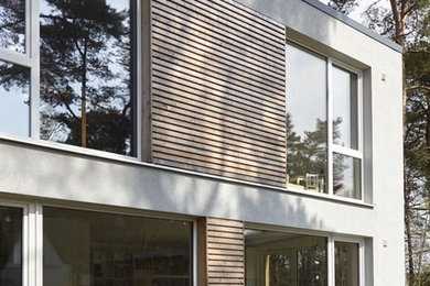 Design ideas for a contemporary house exterior in Hamburg.