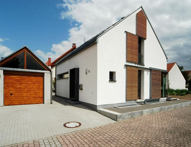 Modern Häuser by Architekten Lenzstrasse Dreizehn