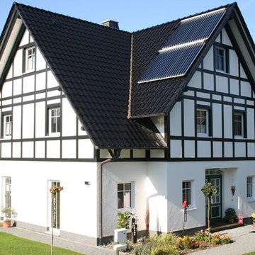 Haus Bremerich - Vier-Giebel-Haus mit Fachwerk und Wintergarten