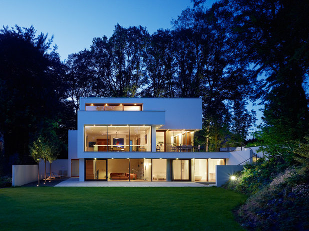 Minimalistisch Häuser by Markus Mucha Architekt