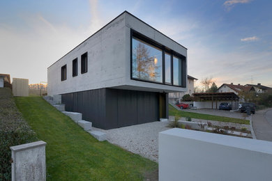 Design ideas for a modern house exterior in Munich.
