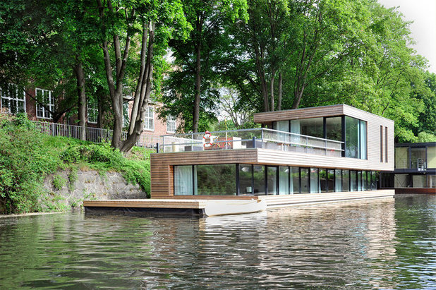 Moderne Hus & facade by martinoff architekten