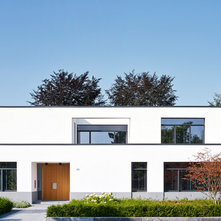 Modern Exterior by Vogt und Vogt Architekten