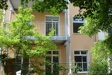 Example of a classic exterior home design in Frankfurt