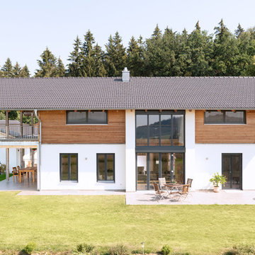 Modern-rustikales Einfamilienhaus am Waldrand