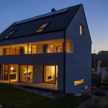 Modernes Einfamilienhaus mit rustikalem Charme