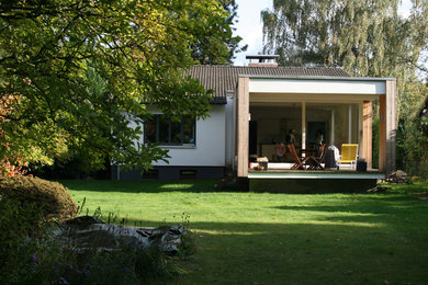 Kleine, Einstöckige Moderne Holzfassade Haus in Hamburg