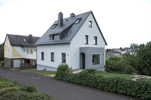 Minimalistisch Häuser by von Canal Architektur und Generalplanung GmbH
