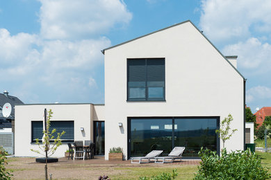 フランクフルトにあるコンテンポラリースタイルのおしゃれな家の外観の写真