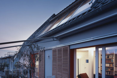 ケルンにあるトランジショナルスタイルのおしゃれな家の外観の写真