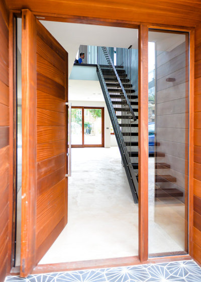 Contemporary Hallway & Landing by Pataross Projects