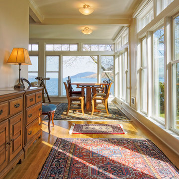 CANANDAIGUA LAKE COTTAGE