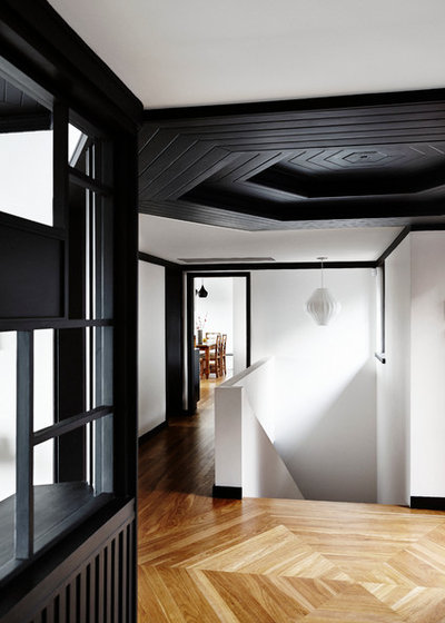 Contemporary Corridor by Jeff Karskens Designer
