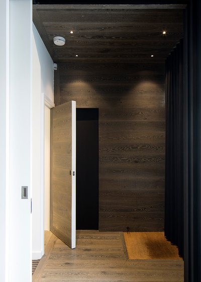Contemporary Hallway & Landing by PEEK Architecture + Design Ltd