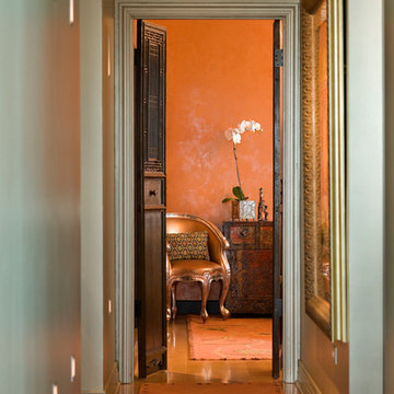 Chicago Luxury Condo- Indian artifacts
