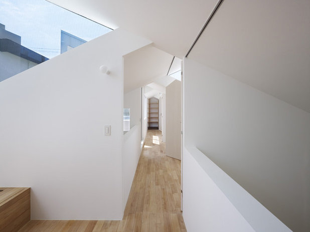 Moderne Couloir by Tomohiro Hata Architects & Associates