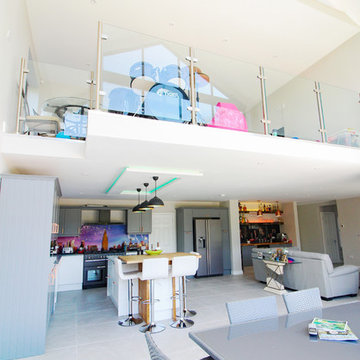 Contemporary Kitchen Extension With Custom Home Bar