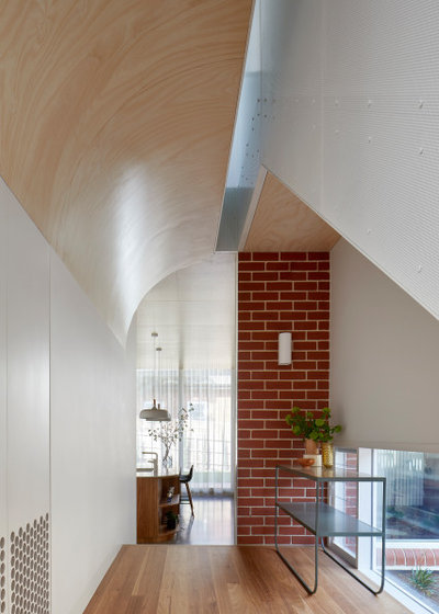 Contemporary Hall by Mihaly Slocombe