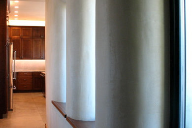 Immagine di un ingresso o corridoio stile americano