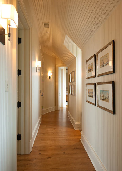 American Traditional Corridor by Solaris Inc.