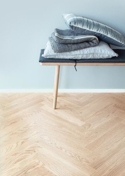 Scandinave Couloir by Grain & Groove