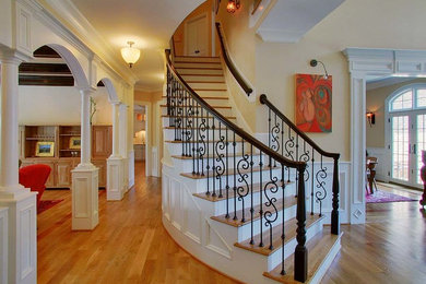 Example of a classic hallway design in Raleigh