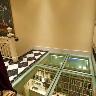 Glass floor landing. Buena vista Deco