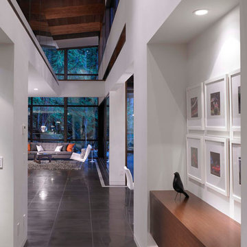 Hall Way leading to kitchen, dinning and living room