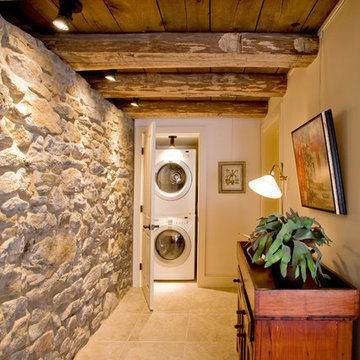 Hallway leading to appliances