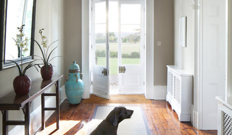 10 Tips to Create the Perfect Country Home Hallway