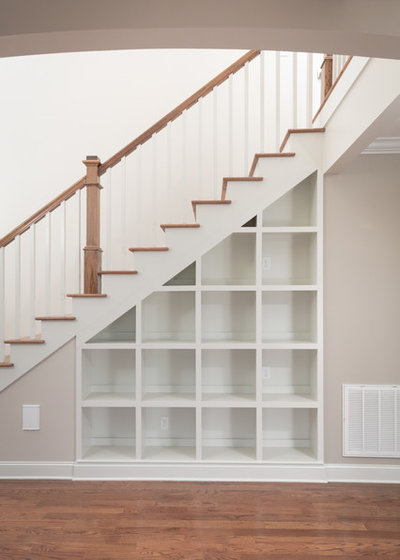 Transitional Staircase by New Image Construction